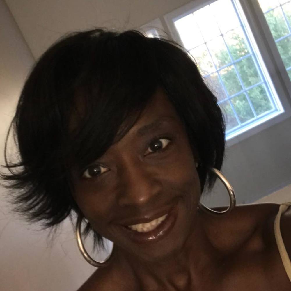 Meet your Posher, Loretta